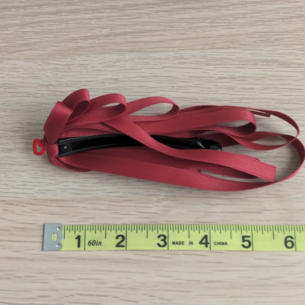Hair clip red